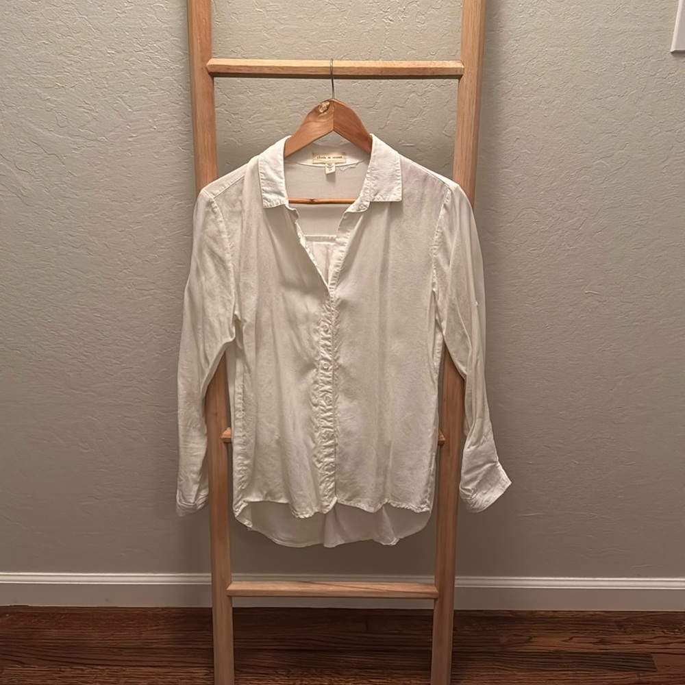 Cloth & Stone white button down long sleeve top